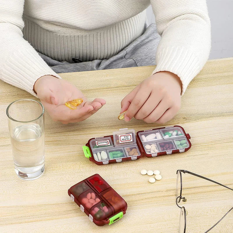 1+1 GRATIS | TravelMed™ - Tragbare Pillendose mit 10 Fächern