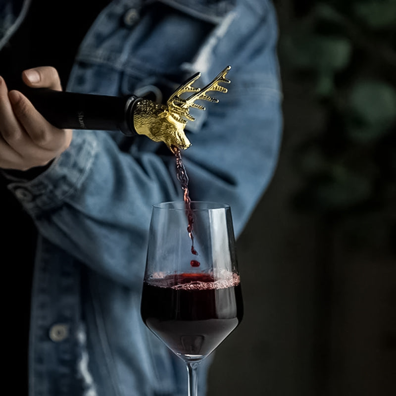 Hirschkopf-Weinausgießer™