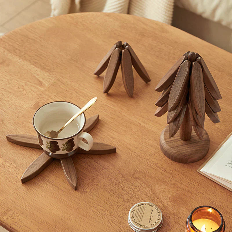 WoodJoy – Isolierte Untersetzer aus Massivholz im Weihnachtsbaum-Design