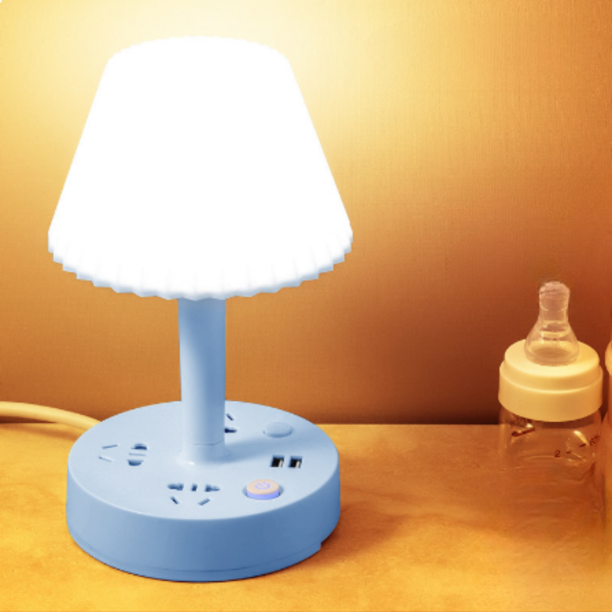 Mandaro™  Socket Lampe - Integrierte Steckdosen  | 50% RABATT