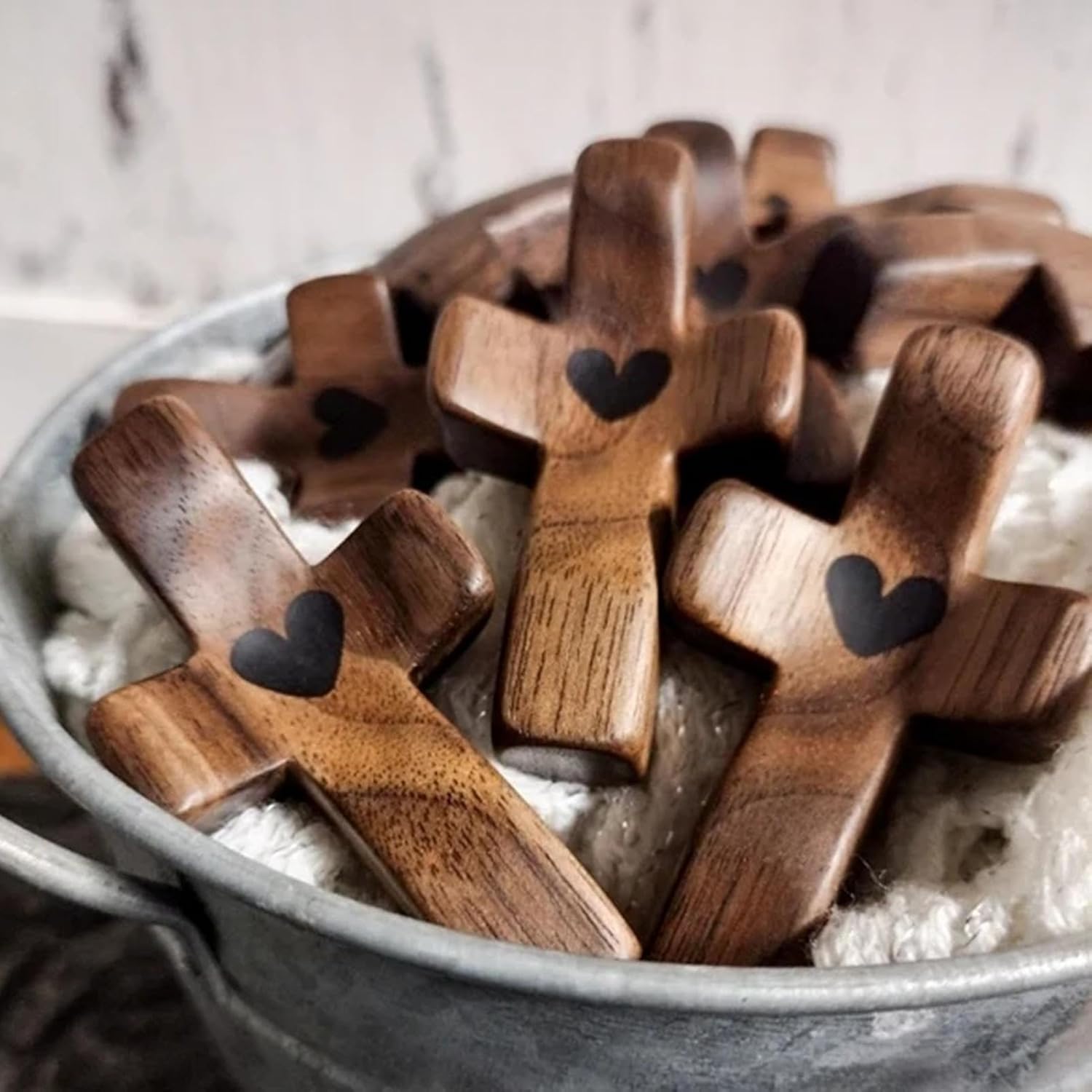 Handgefertigtes Holzkreuz - Trost, Inspiration & Vielseitige Verwendung