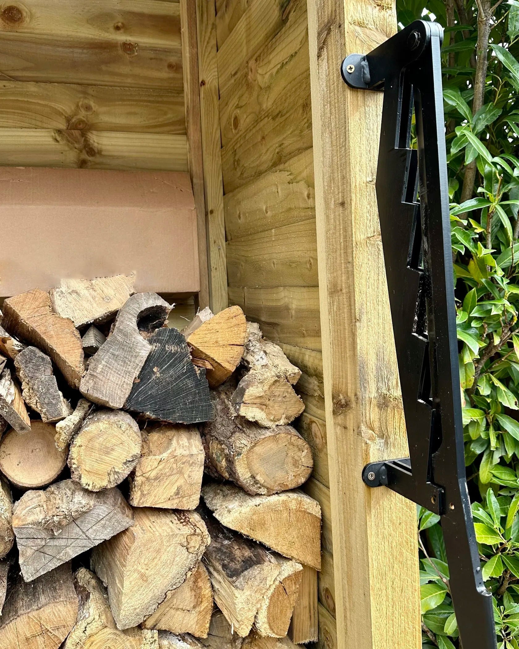 SplitWood -  Wandmontierter Holzspalter | 50% RABATT