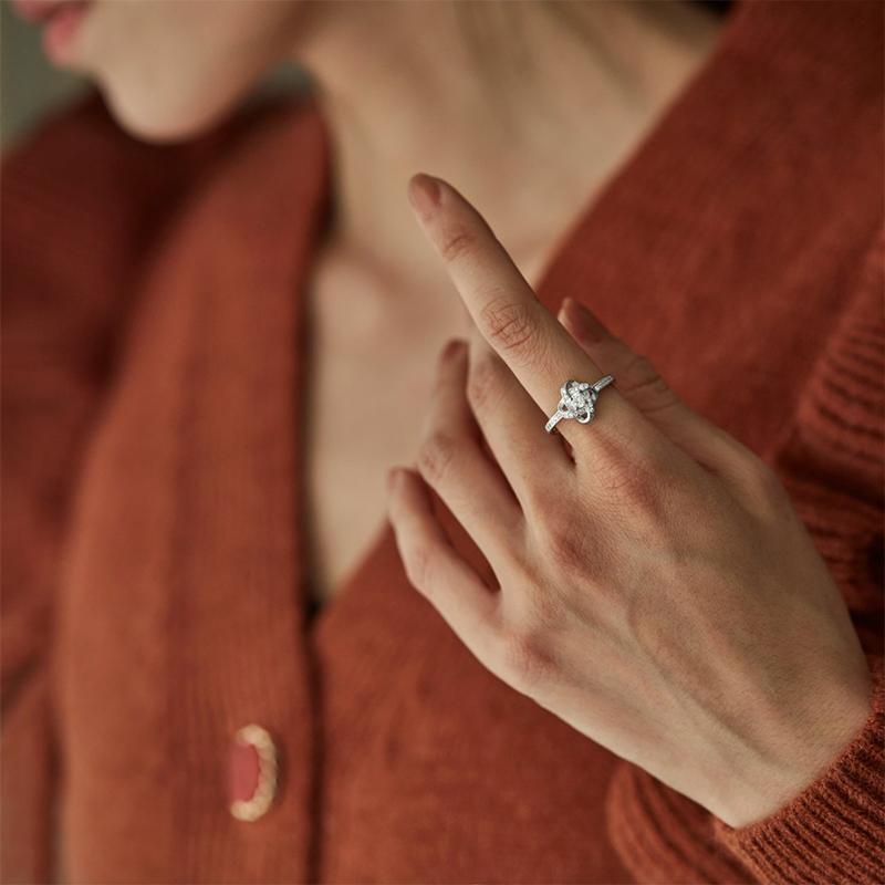 Ocerar™ Endless Knot Freundschaft Ring und Halskette | 50% RABATT