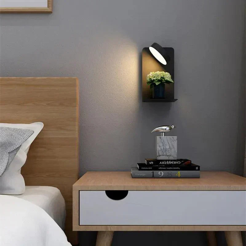 LED Nachtlicht mit USB-Ladegerät - Stilvolle Beleuchtung & Funktionsvielfalt