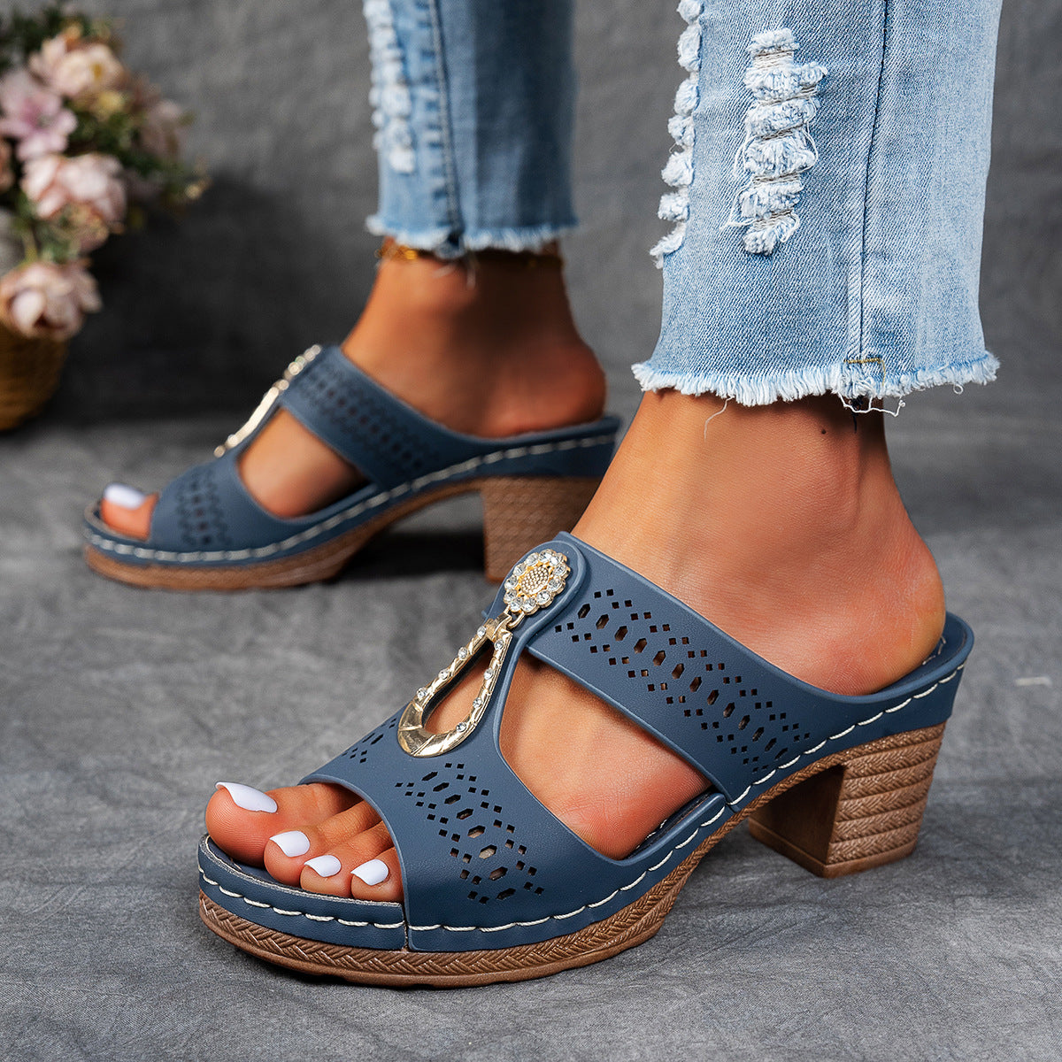 GlamoStep™ – Orthopädische Sandalen mit strassbesetztem Absatz für glamourösen Komfort den ganzen Tag