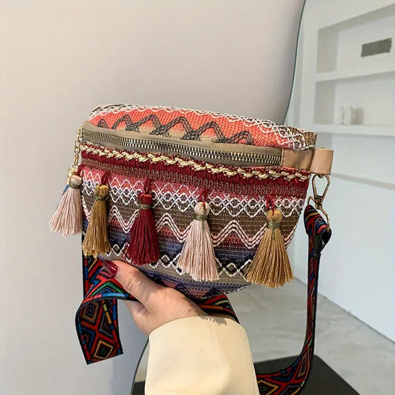 Umhängetasche im ethnischen Retro-Stil