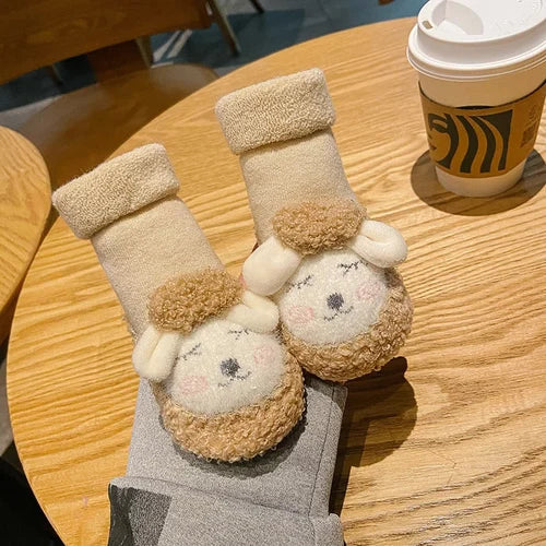 Ava – Anti-Rutsch Wärmesöckchen | 1+1 GRATIS