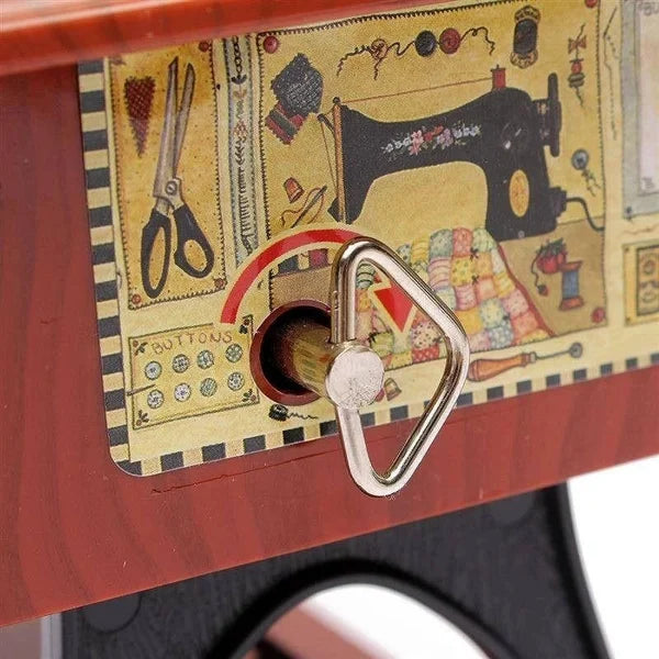 SewTune™ – Vintage Spieluhr mit Charme | 50% RABATT