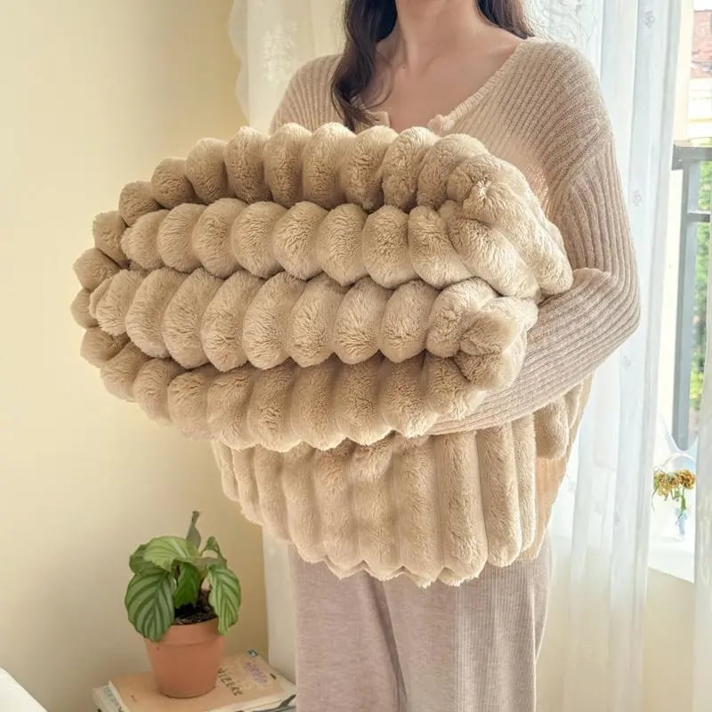 SnuggleHaven – Dicke Plüschdecke mit Kaninchenmotiv
